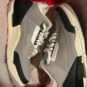 Brand New Jordan Retro 3 “Chlorophyll” size 10.5 with box